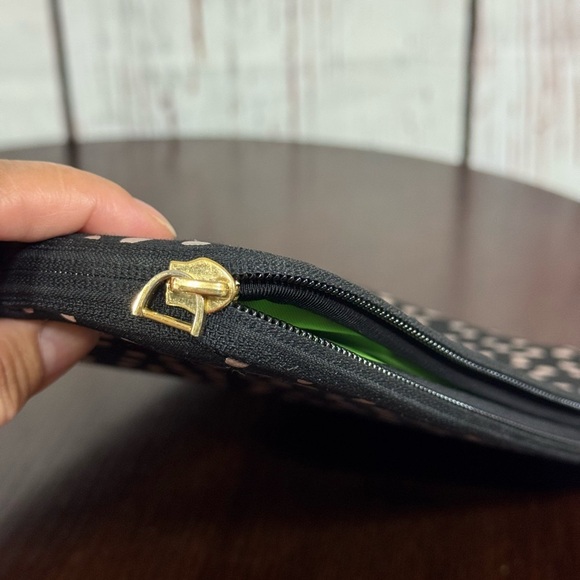 Kate Spade New York Black and Cream Polka Dot Lap Top Sleeve EUC - Picture 8 of 12